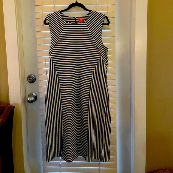 Joe fresh striped dress - Picture 2 of 3